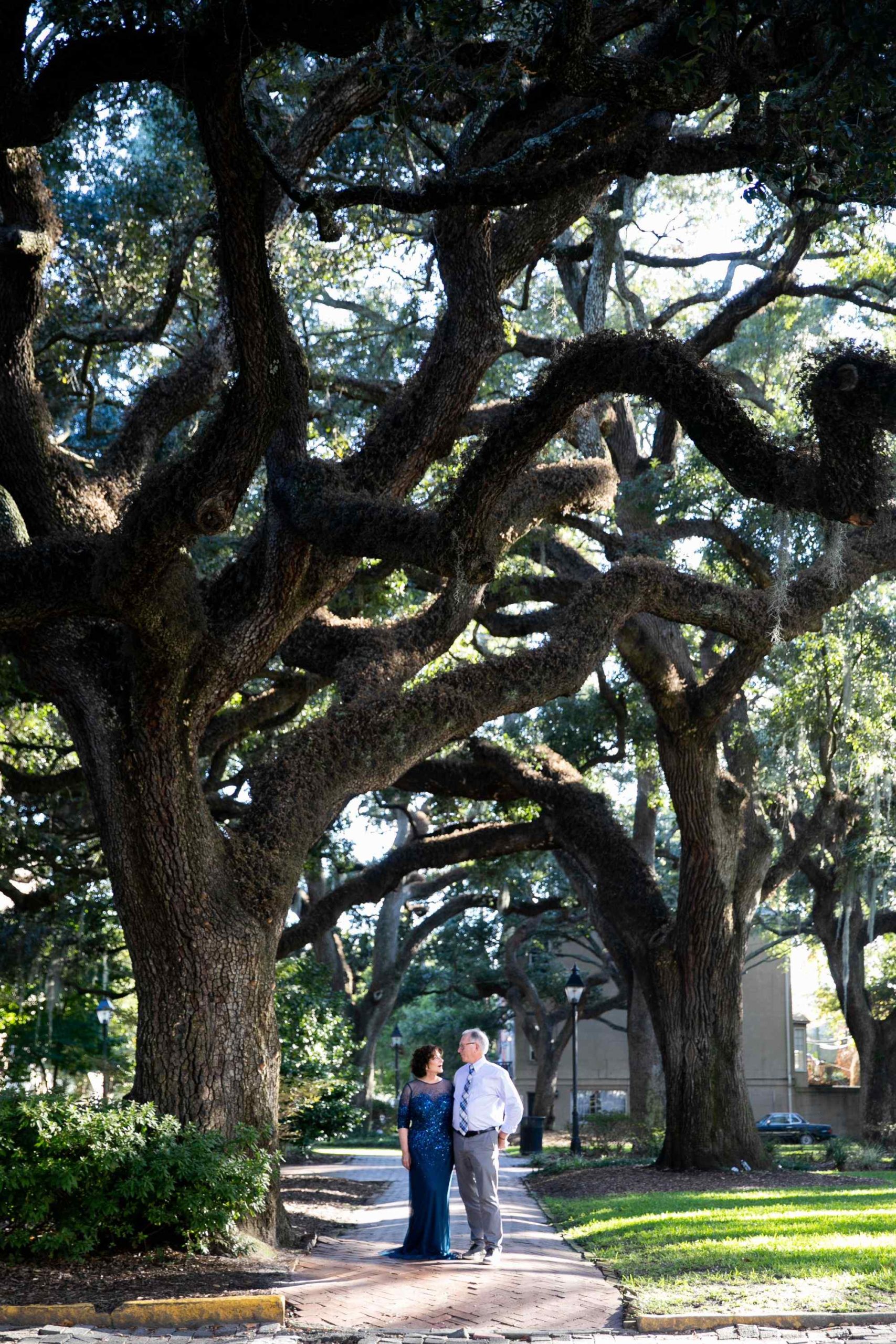 couple posing for glamour session in Savannah